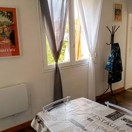 Comfortable At The דירה הולגאט